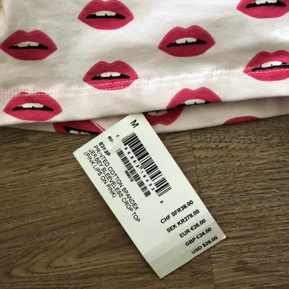 Pink Lips Fitted Crop Top - Picture 5 of 5